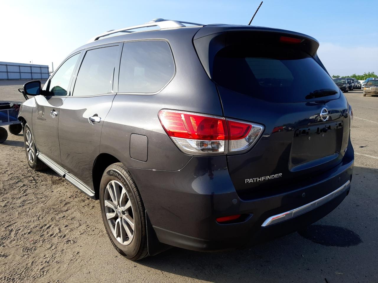 Photo 3 from auction – 2014 NISSAN PATHFINDER with VIN 5N1AR2MN9EC709586