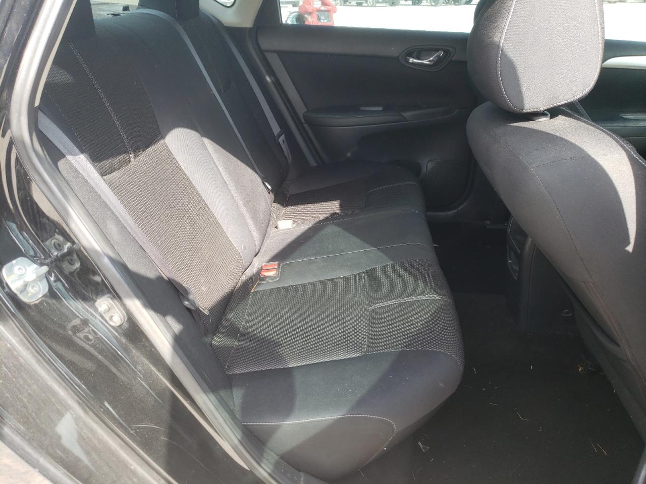 Photo 6 from auction – 2017 NISSAN SENTRA S with VIN 3N1AB7AP1HY378061