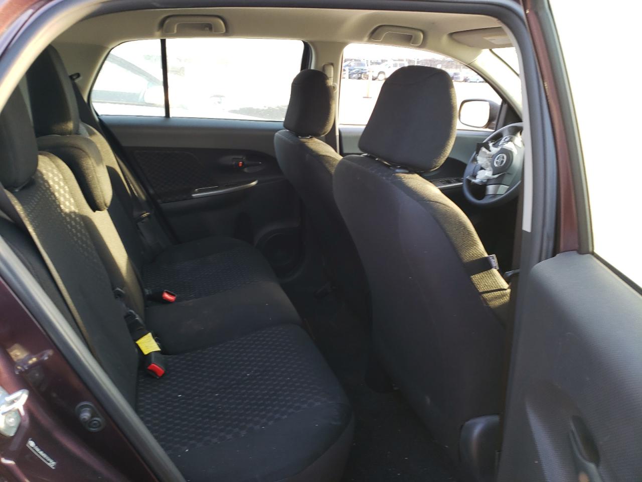 Photo 6 from auction – 2012 TOYOTA SCION XD with VIN JTKKU4B43C1019041