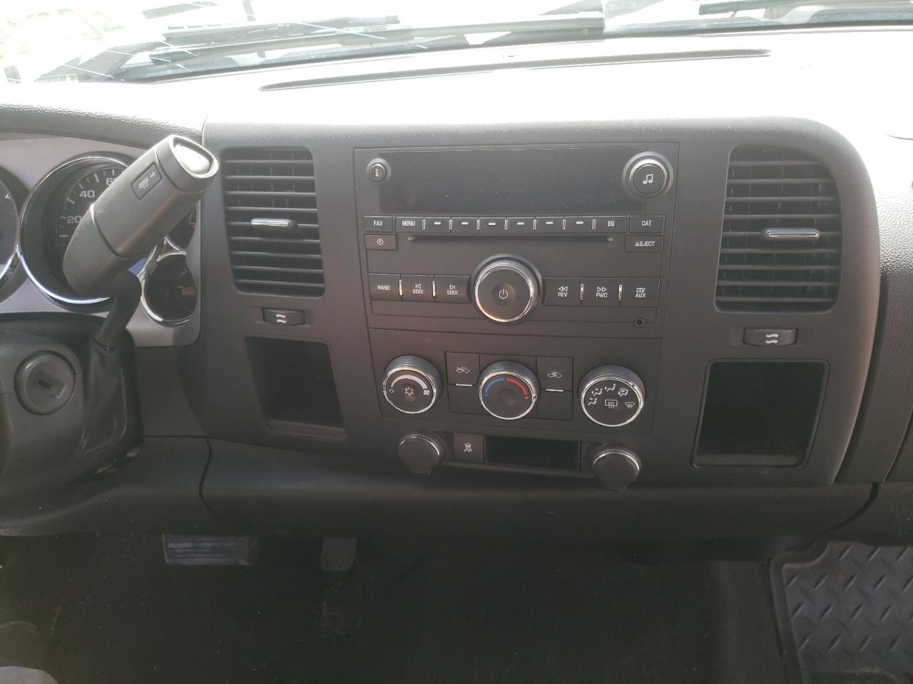 Photo 9 from auction – 2008 CHEVROLET SILVERADO with VIN 2GCEC130481106403