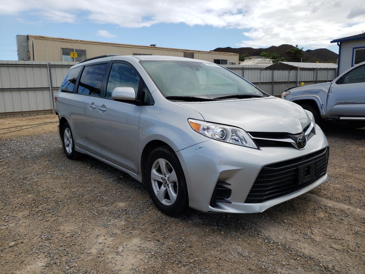Photo 1 from auction – 2020 TOYOTA SIENNA LE with VIN 5TDKZ3DC2LS056754