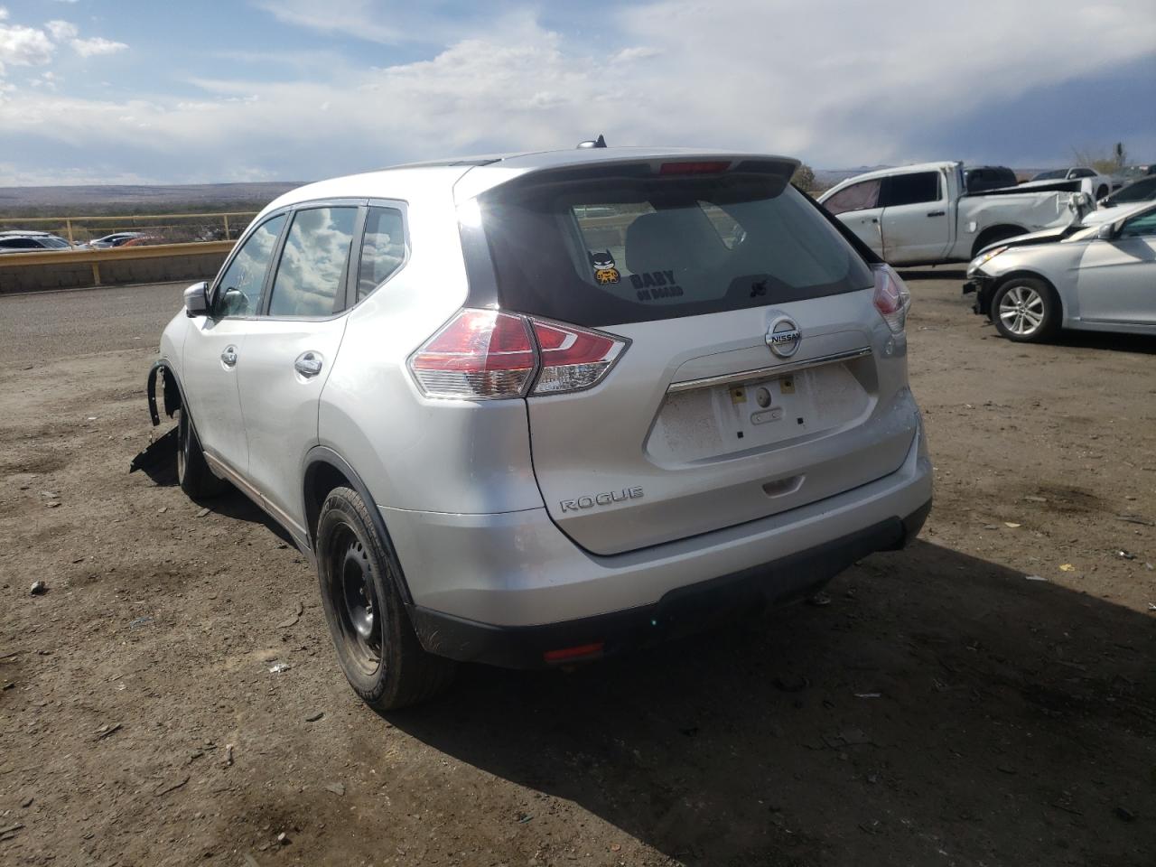 Photo 3 from auction – 2015 NISSAN ROGUE S with VIN KNMAT2MT3FP580663