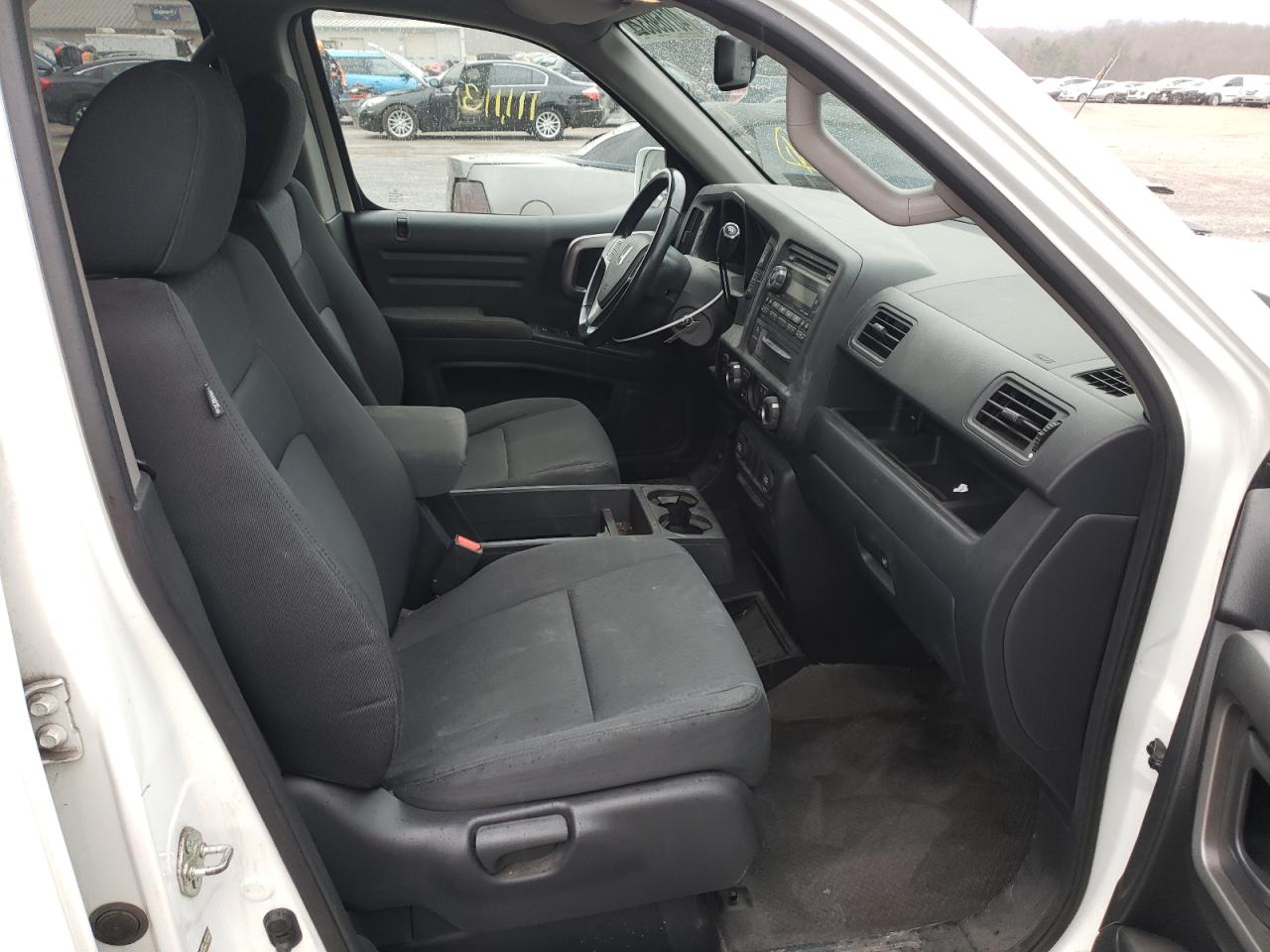 Photo 5 from auction – 2013 HONDA RIDGELINE with VIN 5FPYK1F70DB502027