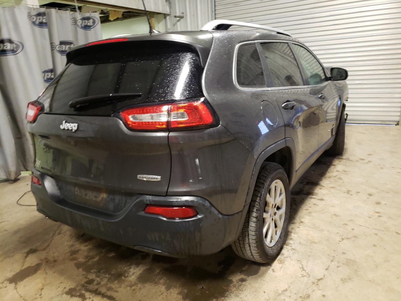 Photo 4 from auction – 2016 JEEP CHEROKEE L with VIN 1C4PJLCB8GW179387