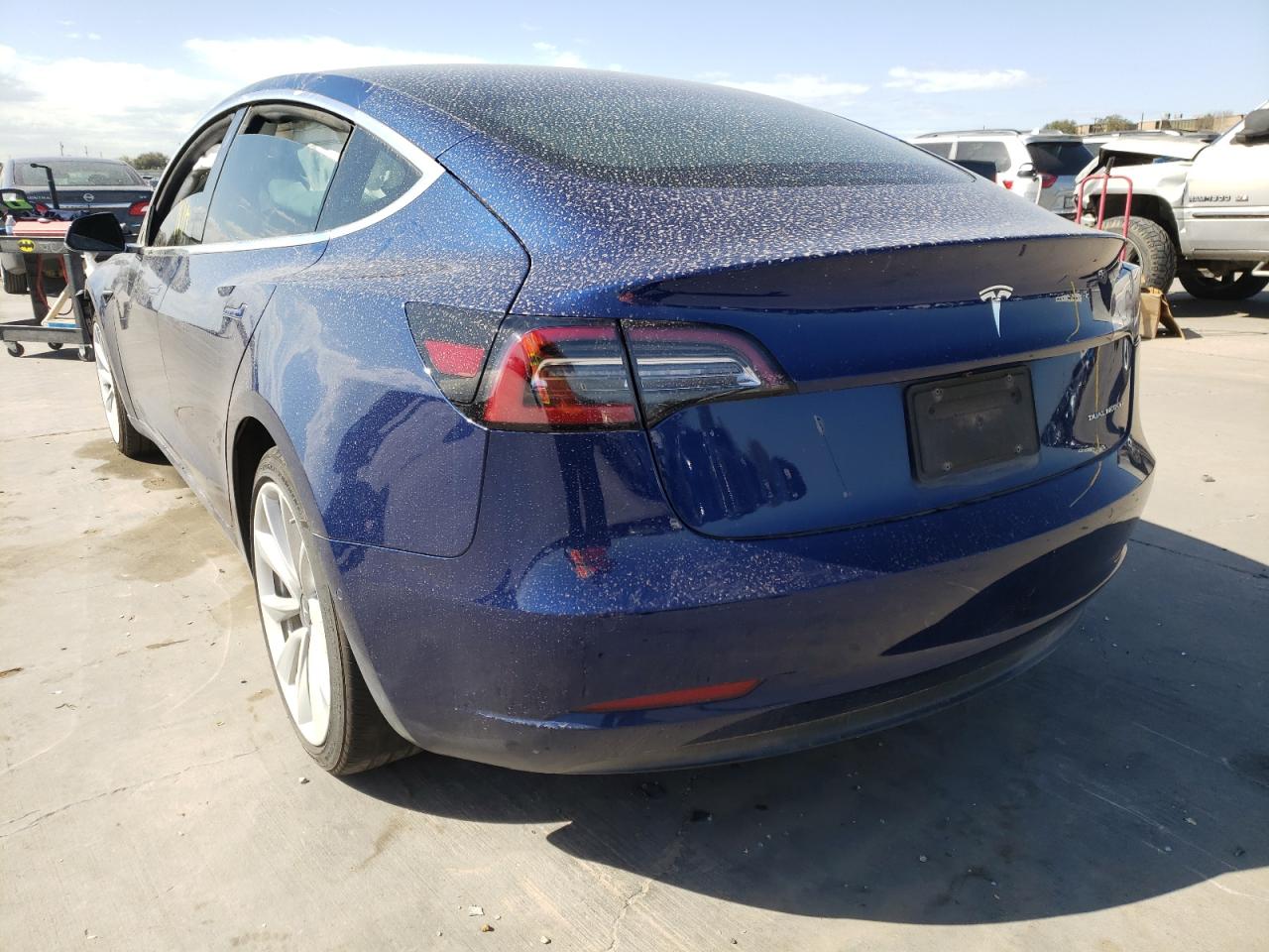 Photo 3 from auction – 2018 TESLA MODEL 3 with VIN 5YJ3E1EB1JF187282