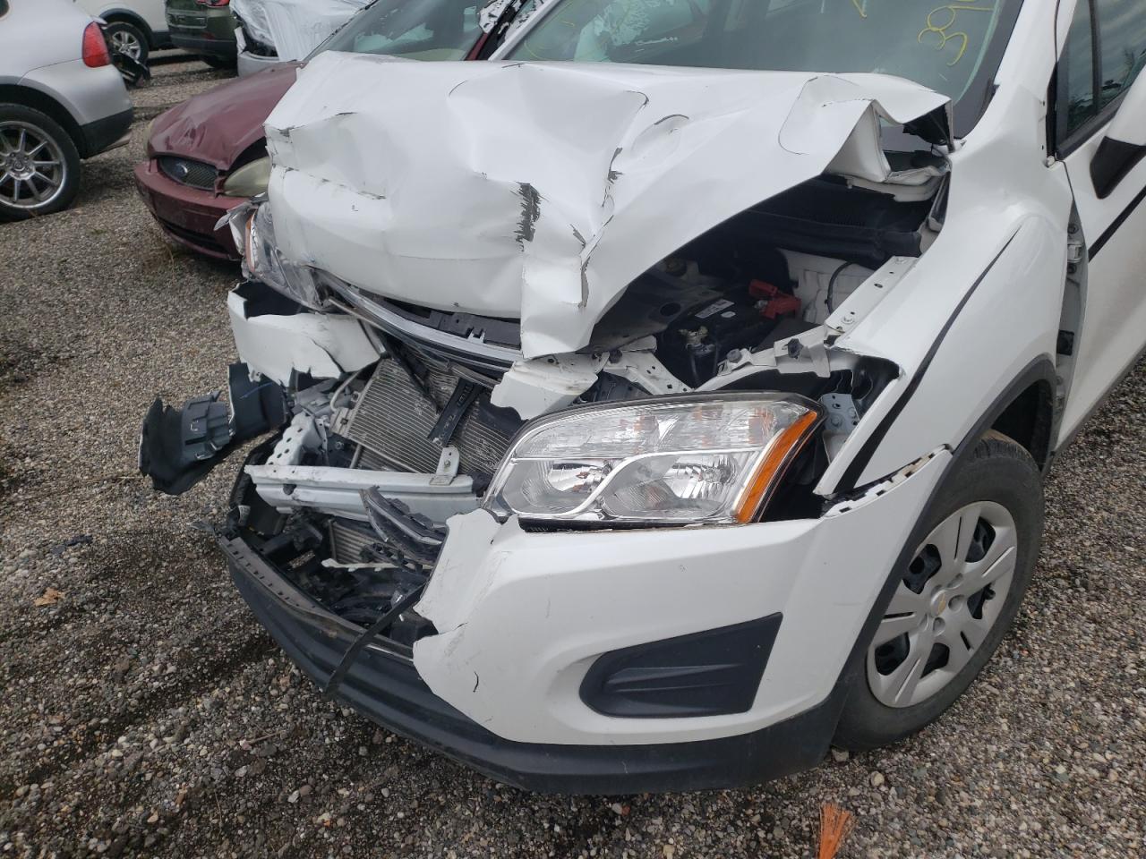 Photo 9 from auction – 2015 CHEVROLET TRAX LS with VIN KL7CJKSB8FB096216