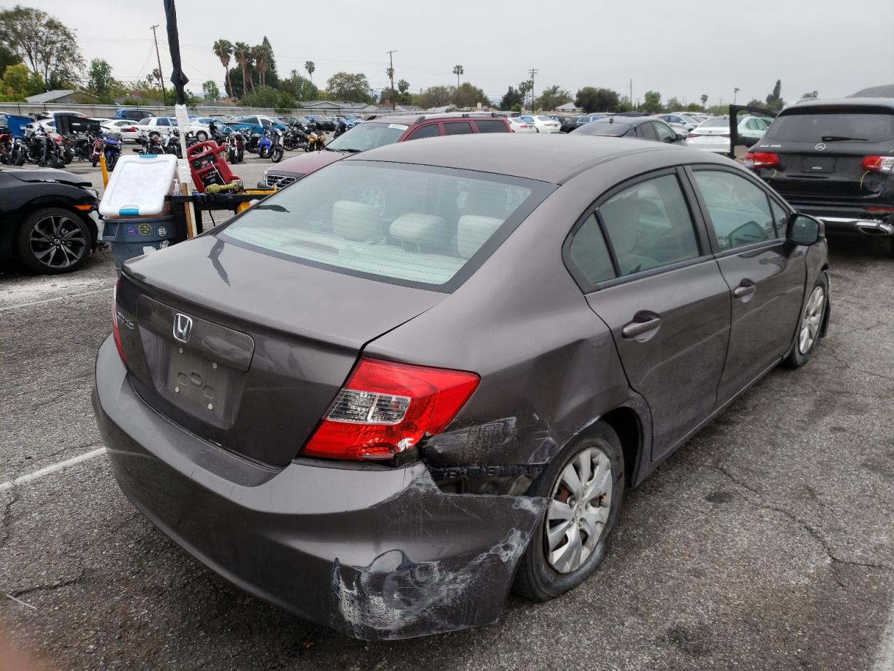 Photo 4 from auction – 2012 HONDA CIVIC LX with VIN 19XFB2F54CE367076