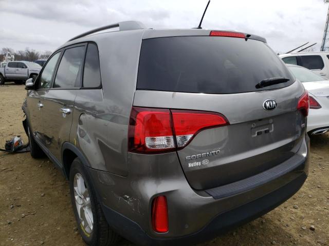 Photo 3 from auction – 2015 KIA SORENTO LX with VIN 5XYKTCA65FG558367