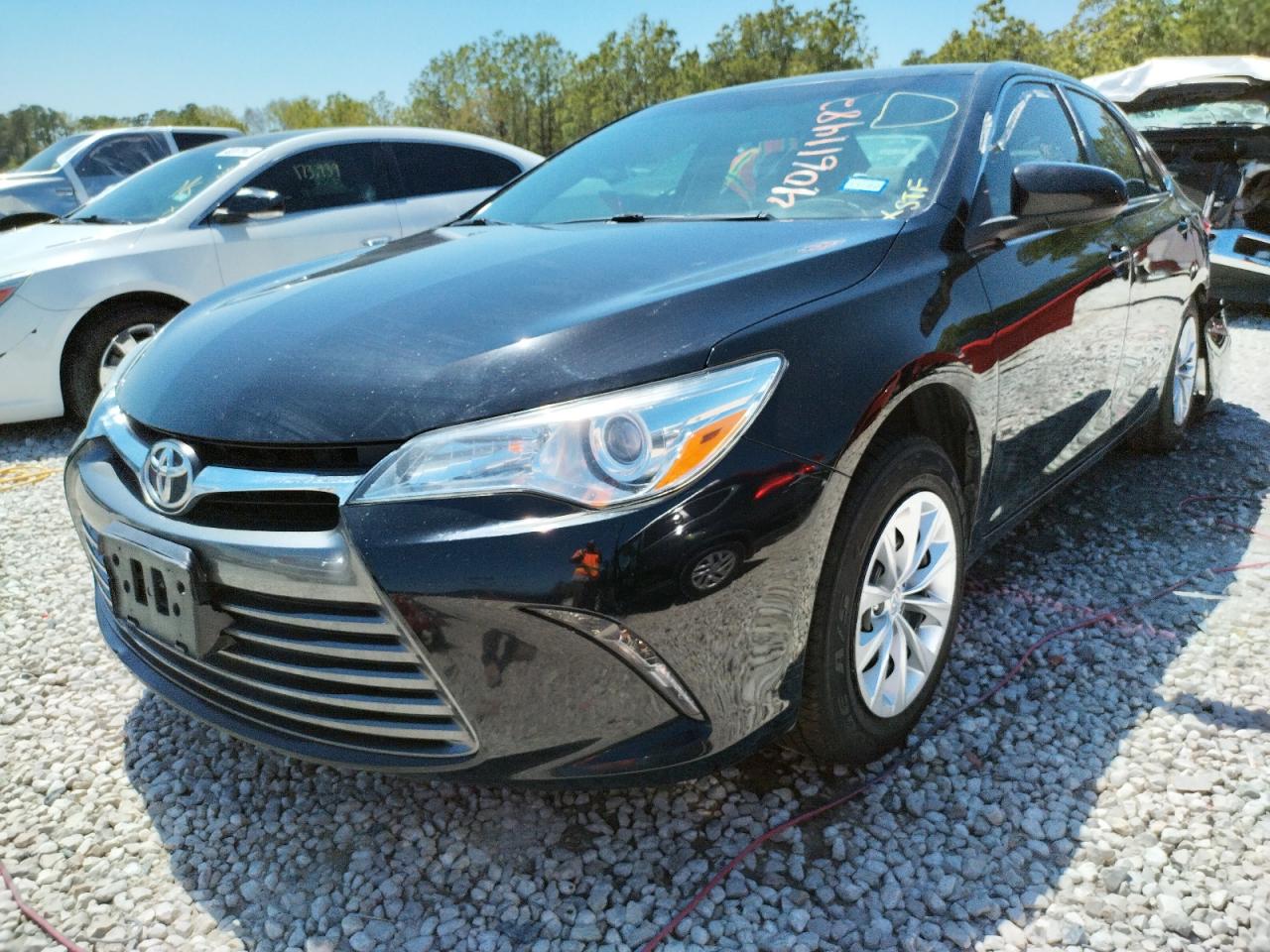 Photo 2 from auction – 2017 TOYOTA CAMRY LE with VIN 4T1BF1FK5HU629596