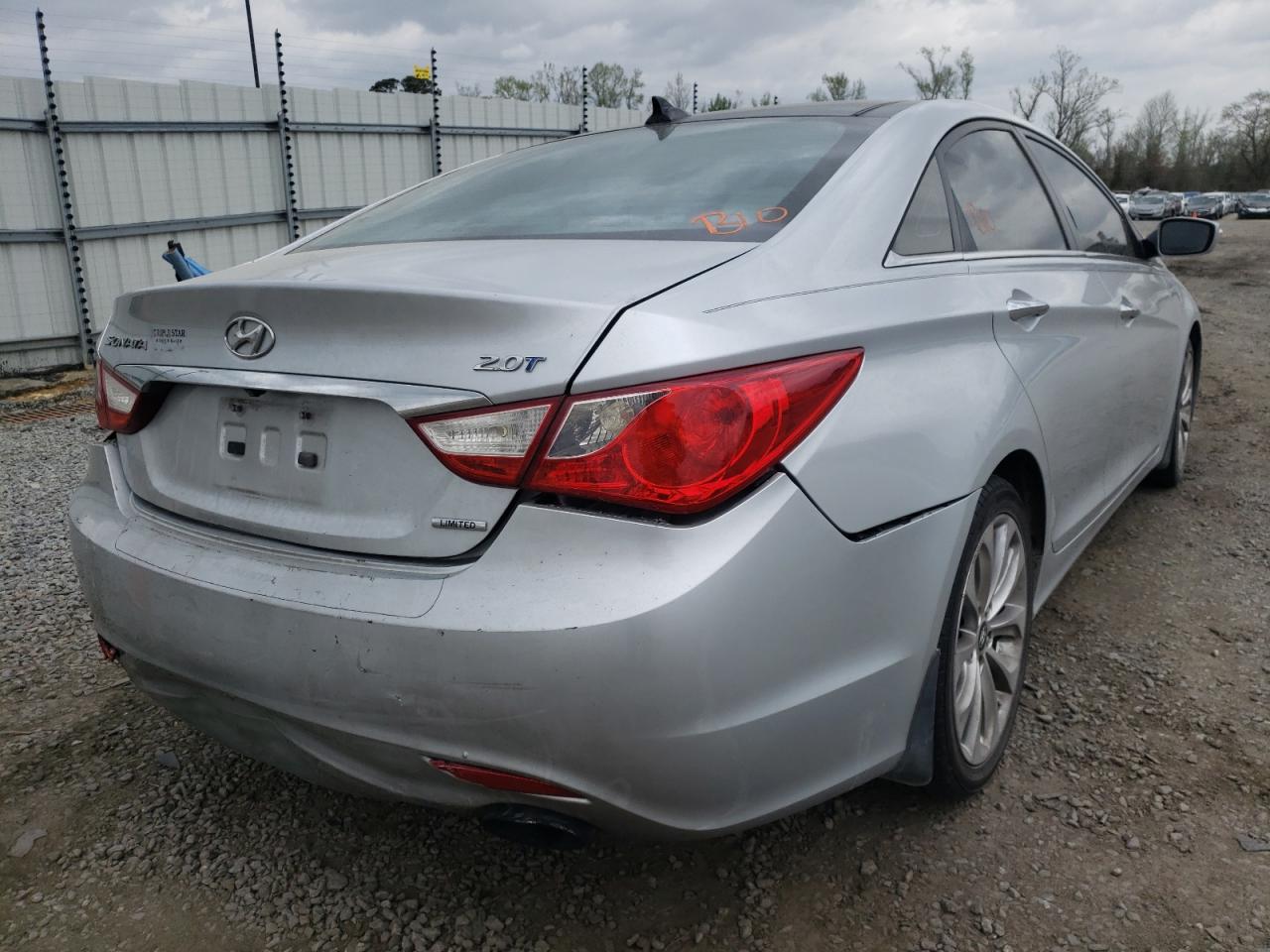 Photo 4 from auction – 2013 HYUNDAI SONATA SE with VIN 5NPEC4AB8DH574357