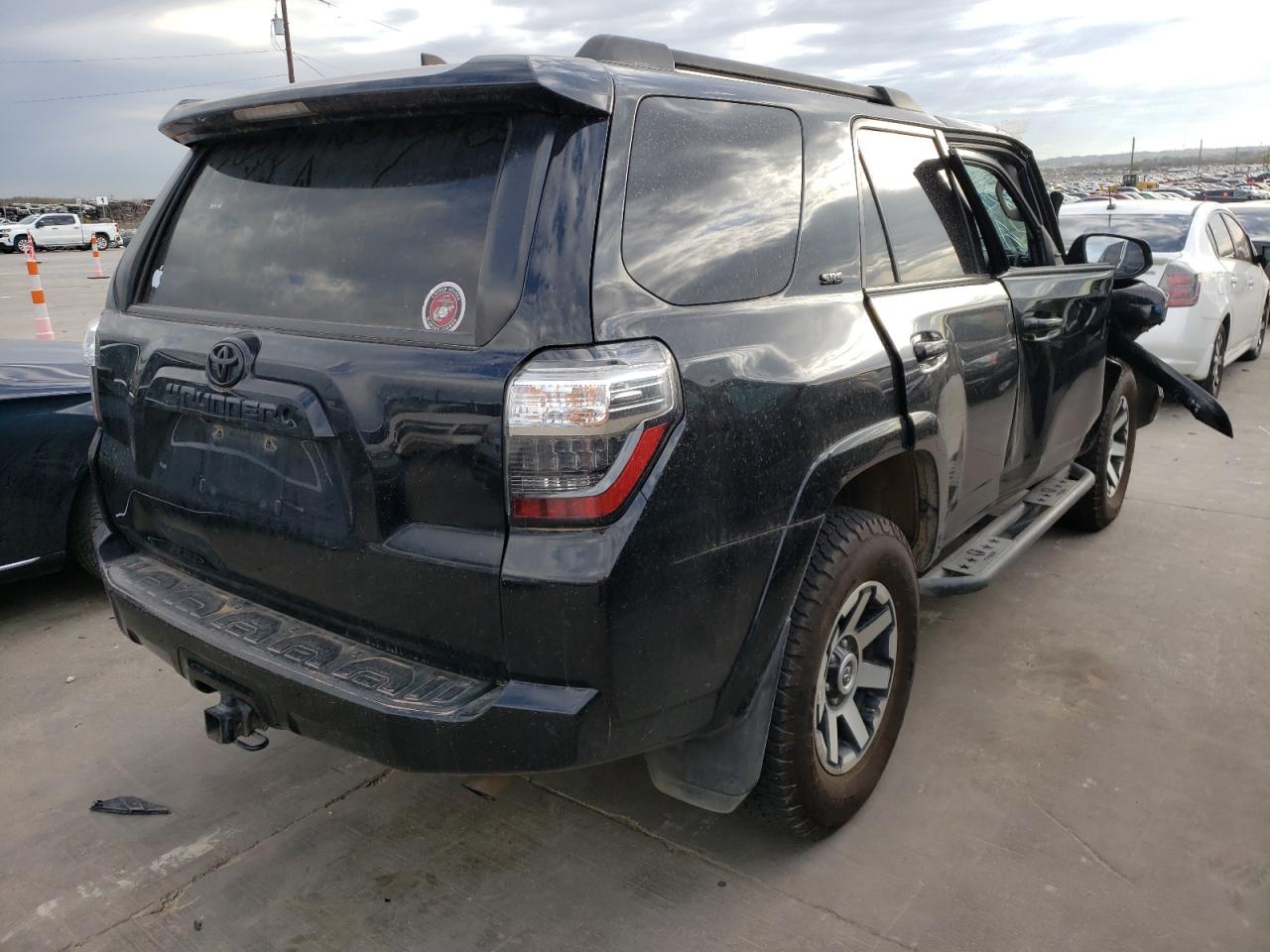 Photo 4 from auction – 2016 TOYOTA 4RUNNER SR with VIN JTEBU5JR2G5322865