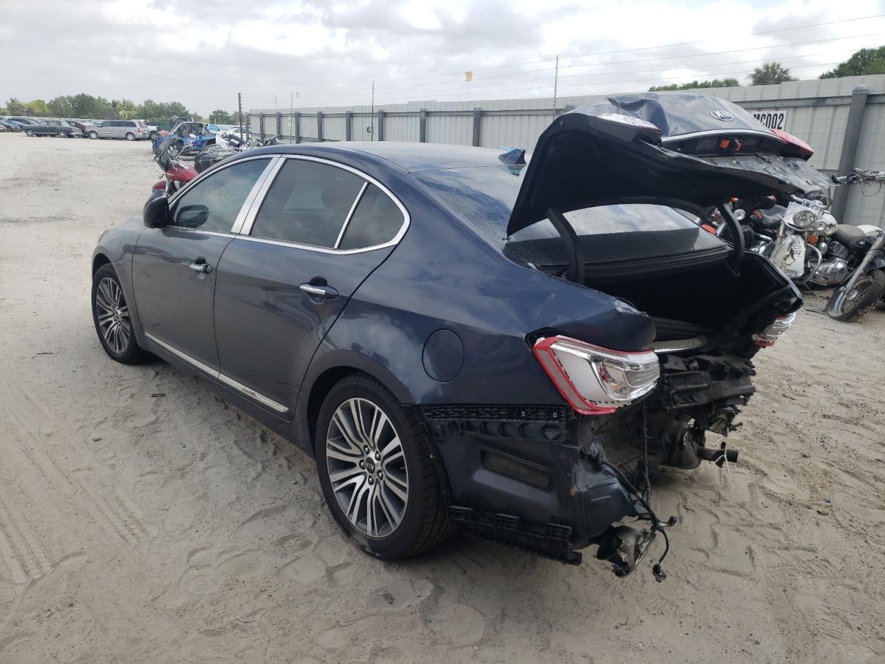 Photo 3 from auction – 2015 KIA CADENZA PR with VIN KNALN4D77F5195309
