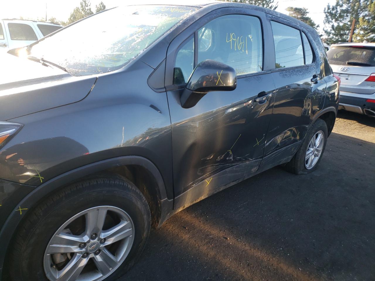 Photo 9 from auction – 2019 CHEVROLET TRAX LS with VIN 3GNCJKSB3KL374409