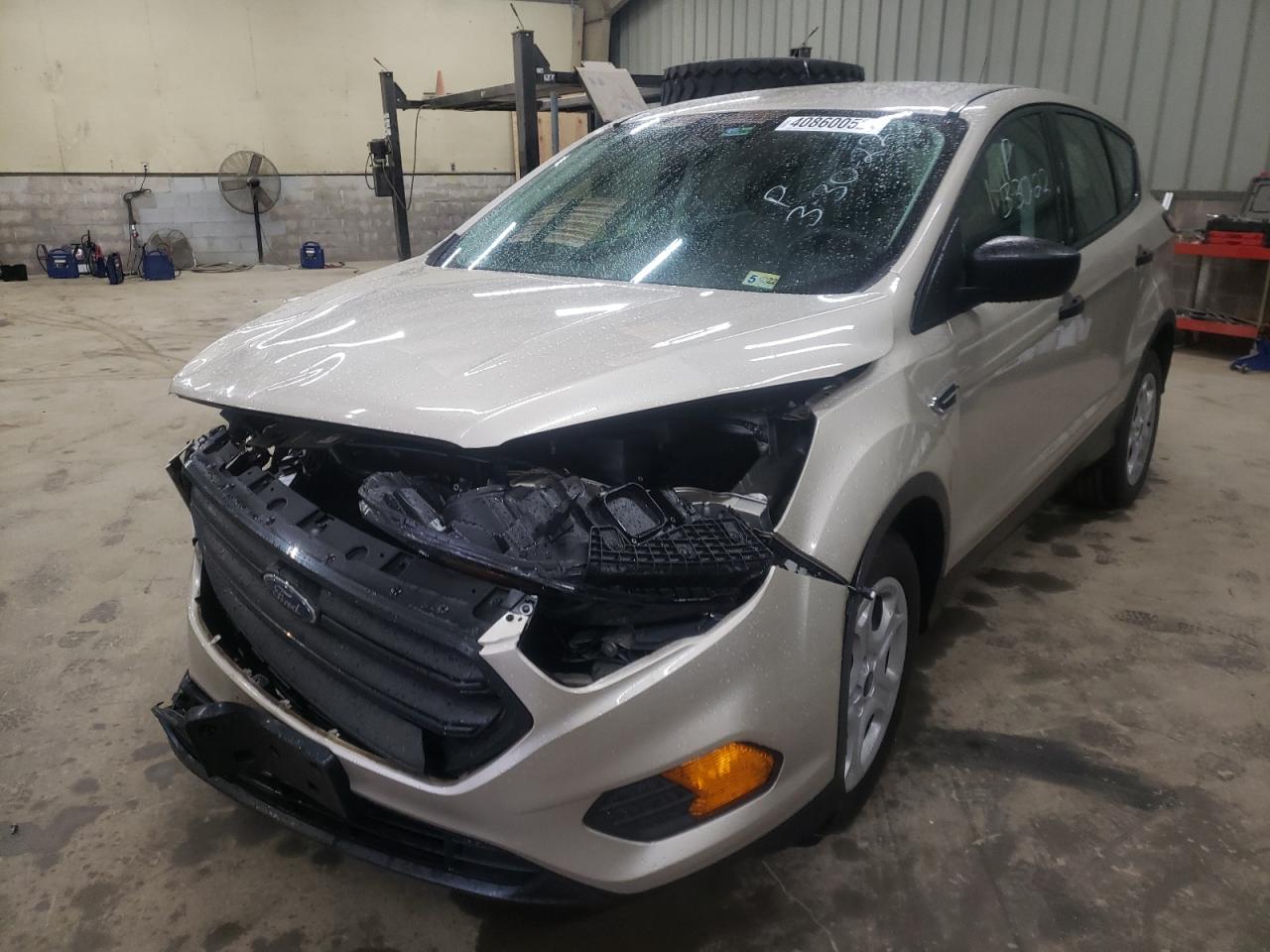 Photo 2 from auction – 2018 FORD ESCAPE S with VIN 1FMCU0F74JUC17241