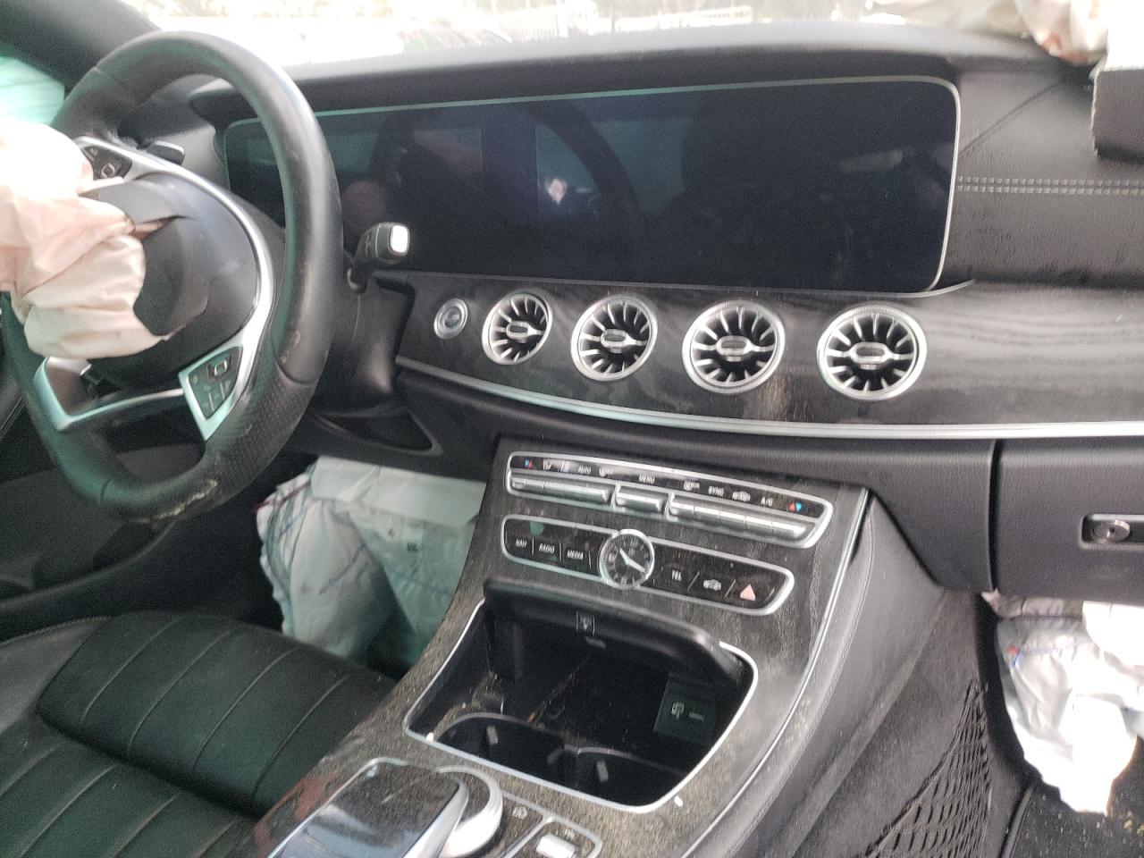 Photo 9 from auction – 2018 MERCEDES-BENZ E 400 with VIN WDD1J6FB7JF018304