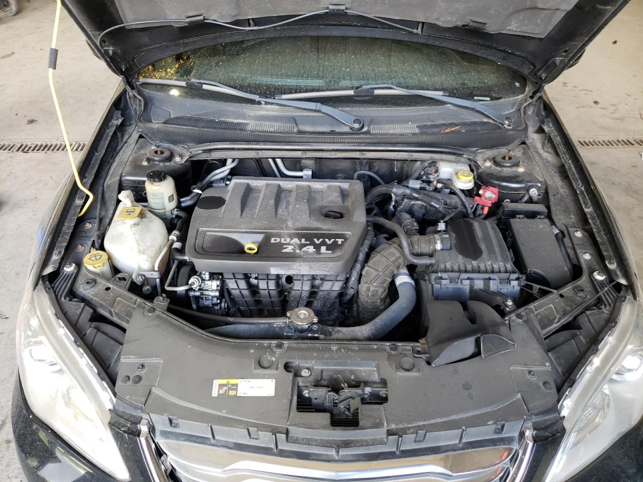 Photo 7 from auction – 2013 CHRYSLER 200 TOURIN with VIN 1C3CCBBB4DN764543