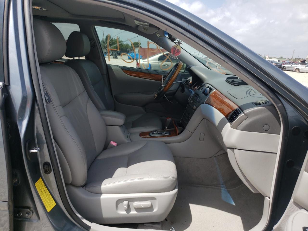 Photo 5 from auction – 2005 LEXUS ES 330 with VIN JTHBA30G255116085