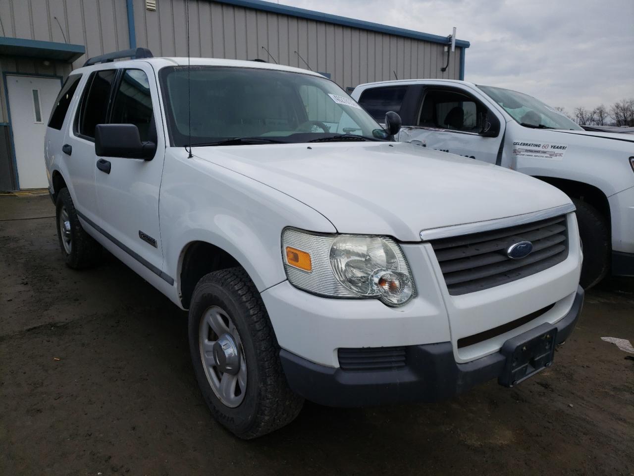 FORD EXPLORER X 2006 with VIN 1FMEU72E86UB27992 - Photo from auction