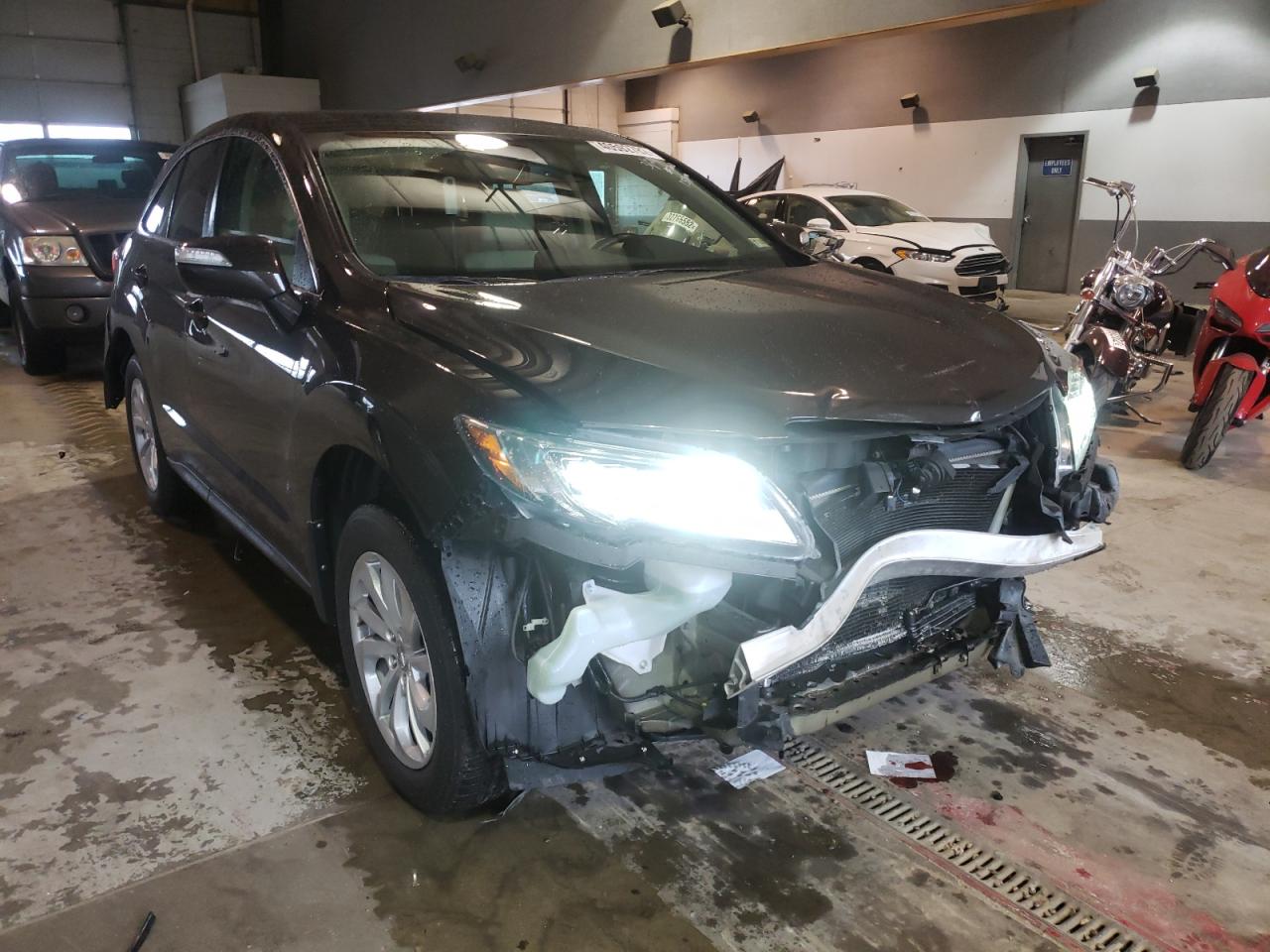ACURA RDX 2017 with VIN 5J8TB4H33HL013088 - Photo from auction
