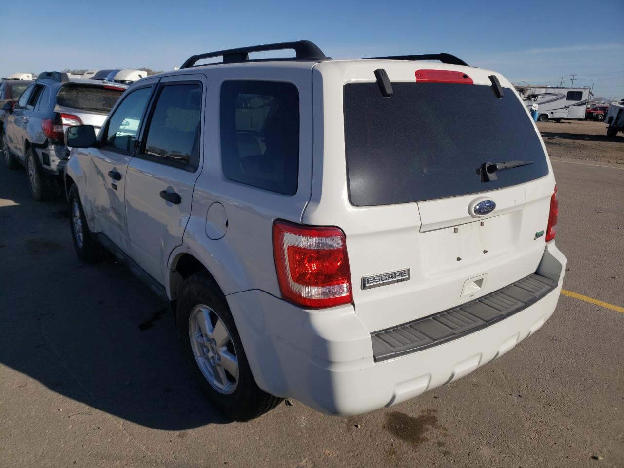 Photo 3 from auction – 2011 FORD ESCAPE XLT with VIN 1FMCU9DG1BKA08852