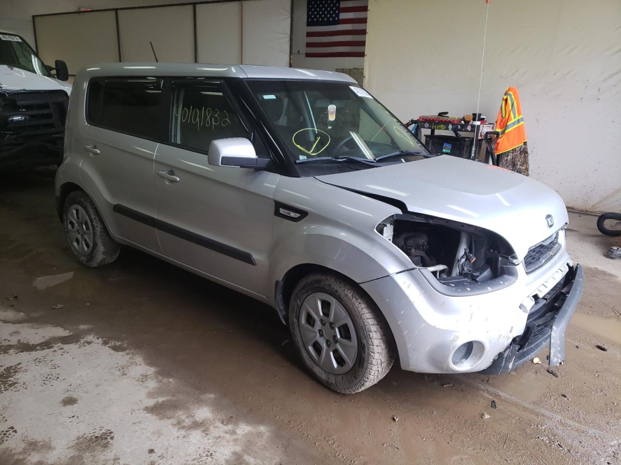KIA SOUL 2013 with VIN KNDJT2A51D7764227 - Photo from auction