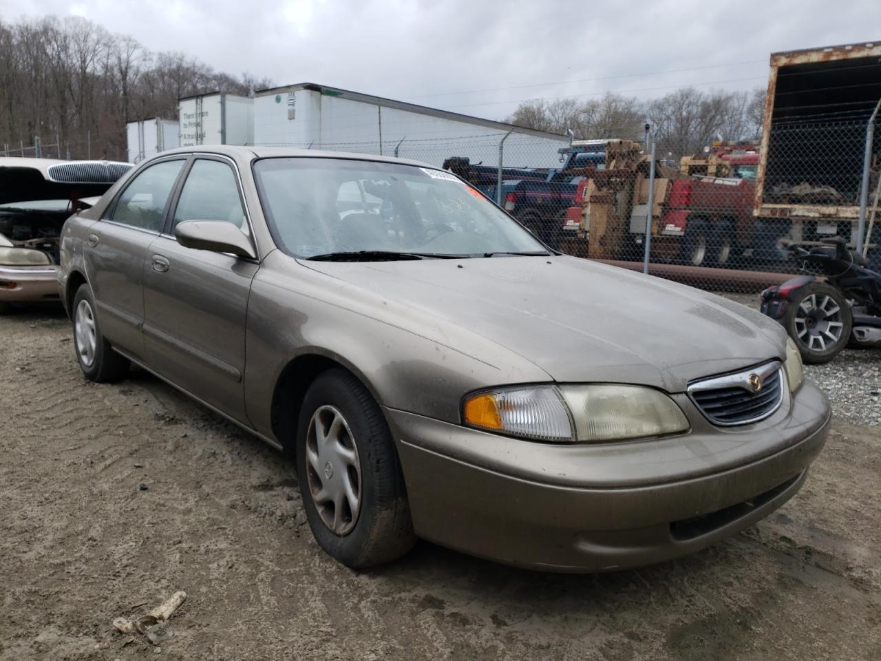 MAZDA 626 DX 1998 with VIN 1YVGF22C5W5770961 - Photo from auction