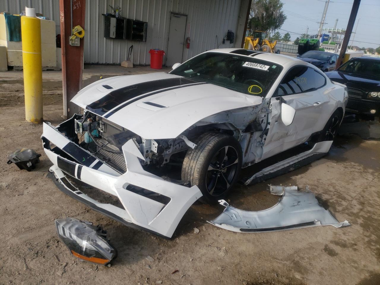 Photo 2 from auction – 2021 FORD MUSTANG with VIN 1FA6P8TH7M5102335