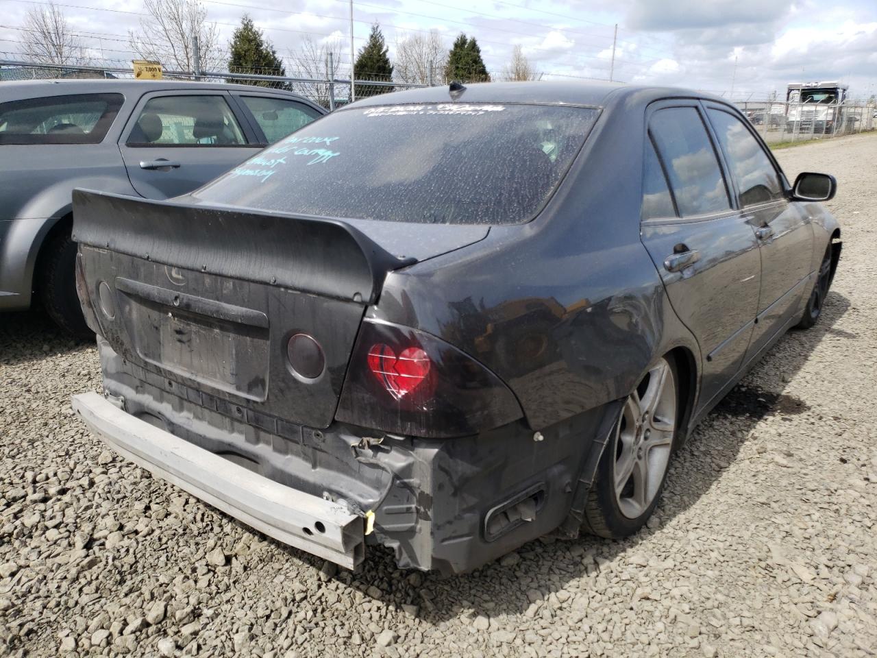 Photo 4 from auction – 2005 LEXUS IS 300 with VIN JTHBD192450094901