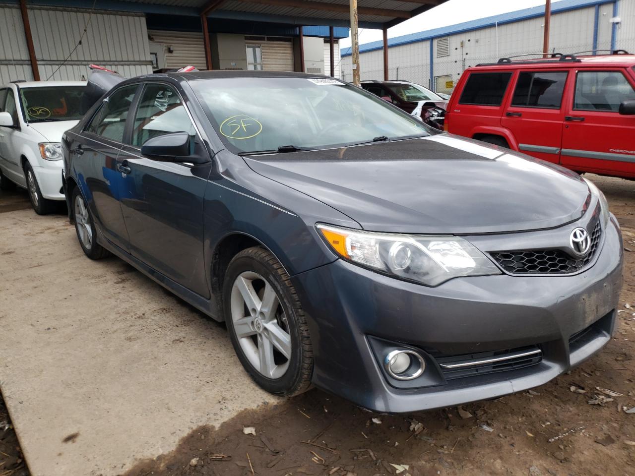 TOYOTA CAMRY BASE 2012 z numerem VIN 4T1BF1FK8CU097818 - Zdjęcie z aukcji