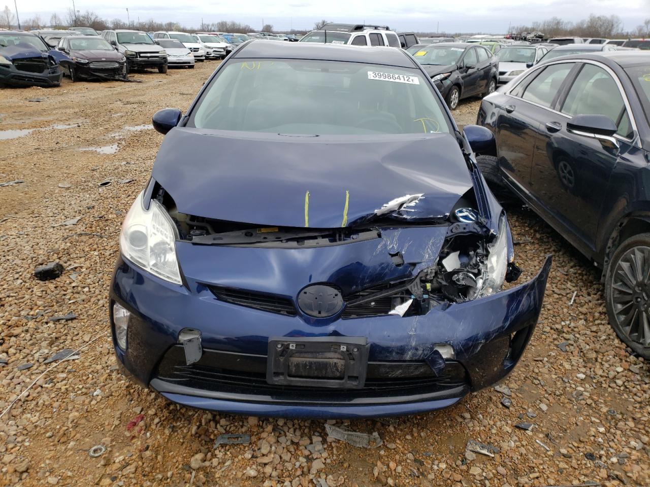 Photo 7 from auction – 2013 TOYOTA PRIUS with VIN JTDKN3DU9D1718929