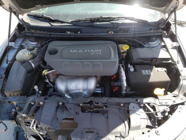 Photo 7 from auction – 2015 CHRYSLER 200 LIMITE with VIN 1C3CCCAB3FN579698