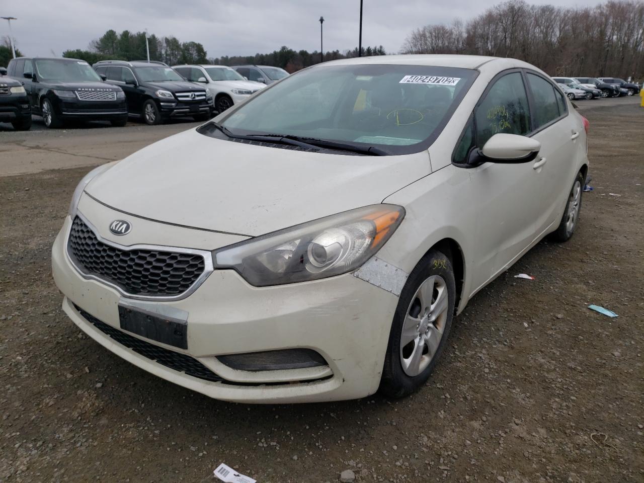 Photo 2 from auction – 2015 KIA FORTE LX with VIN KNAFK4A62F5313400