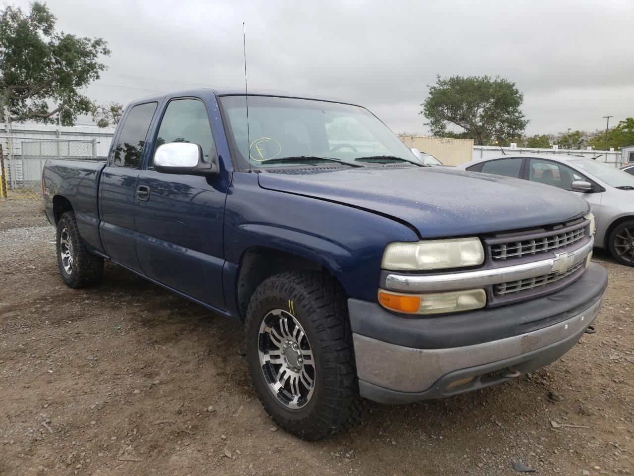 CHEVROLET SILVERADO 2002 with VIN 2GCEK19T221341524 - Photo from auction