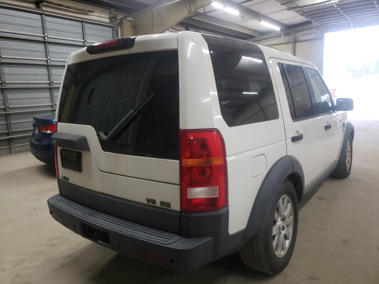 Photo 4 from auction – 2005 LAND ROVER LR3 with VIN SALAA25445A301650