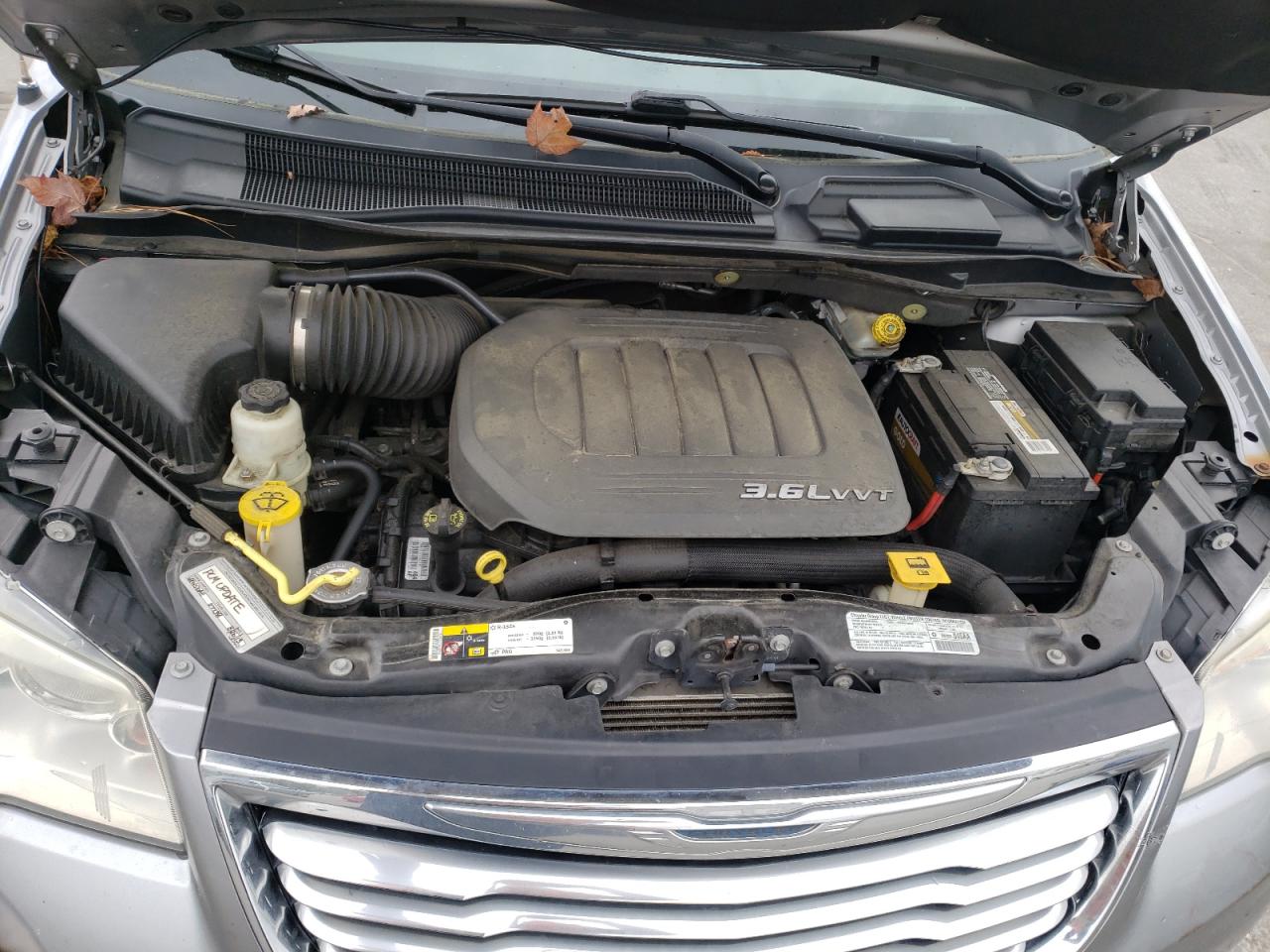 Photo 7 from auction – 2013 CHRYSLER TOWN & COU with VIN 2C4RC1BG4DR547640