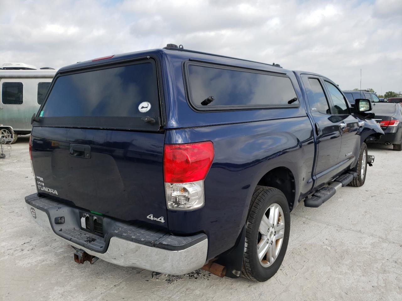 Photo 4 from auction – 2007 TOYOTA TUNDRA DOU with VIN 5TBBV58197S455191