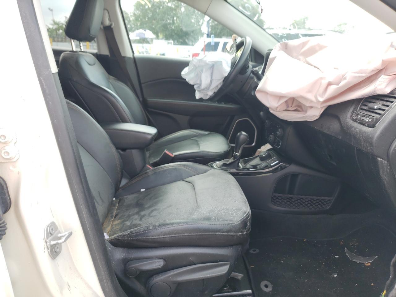 Photo 5 from auction – 2020 JEEP COMPASS LI with VIN 3C4NJDCB4LT119569