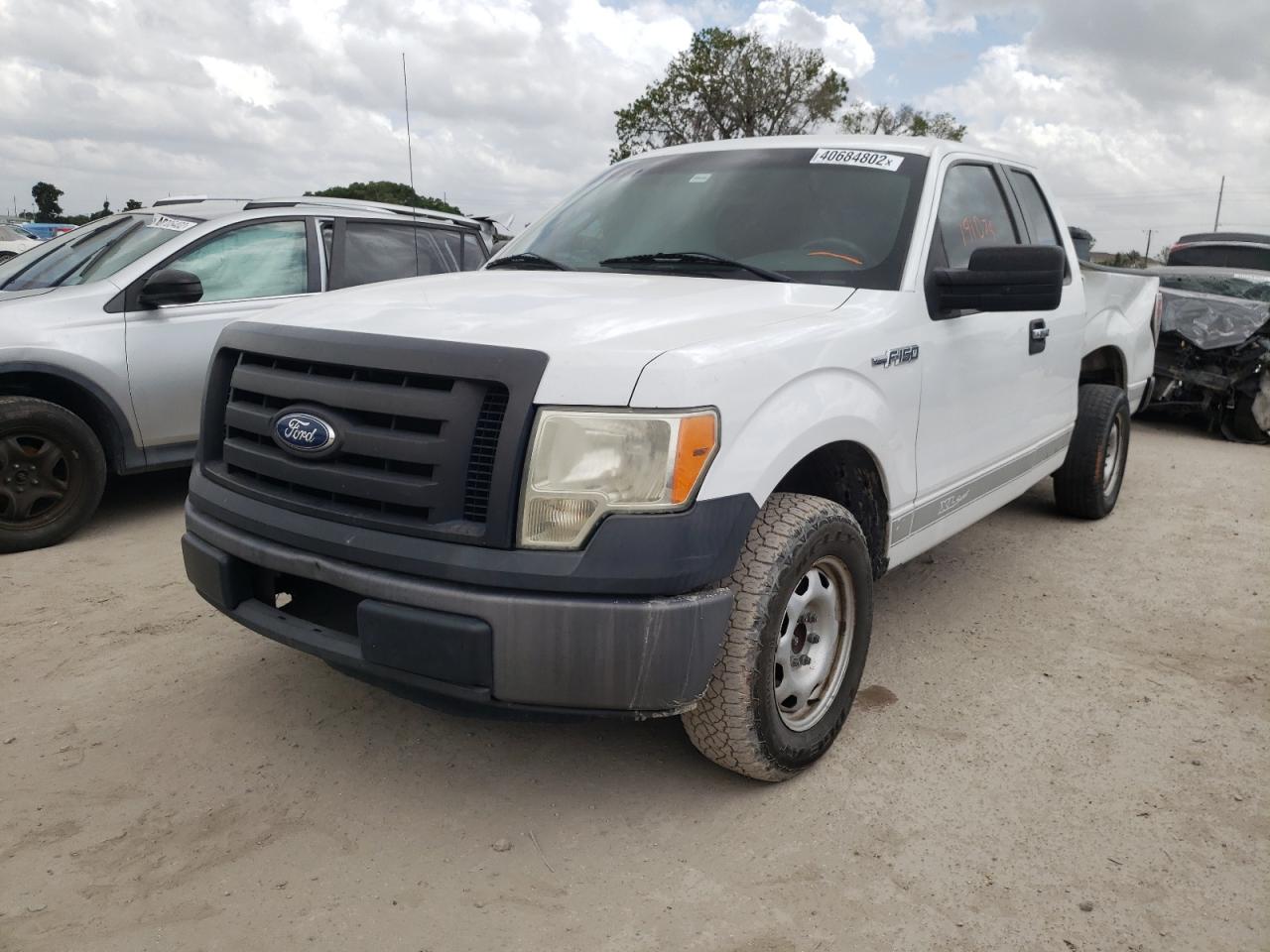 Photo 2 from auction – 2011 FORD F150 SUPER with VIN 1FTEX1CM8BFB78227