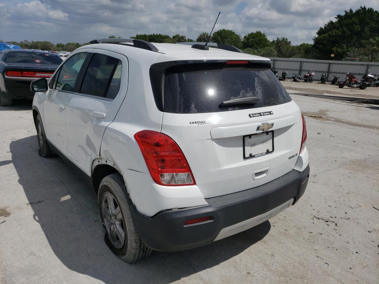 Photo 3 from auction – 2016 CHEVROLET TRAX 1LT with VIN 3GNCJLSBXGL173930