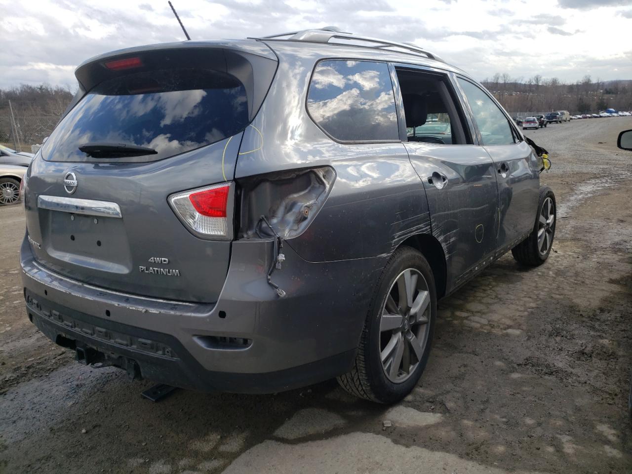 Photo 4 from auction – 2015 NISSAN PATHFINDER with VIN 5N1AR2MM7FC684082
