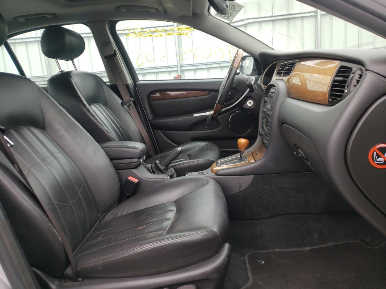 Photo 5 from auction – 2003 JAGUAR X-TYPE 2.5 with VIN SAJEA51D83XD39574