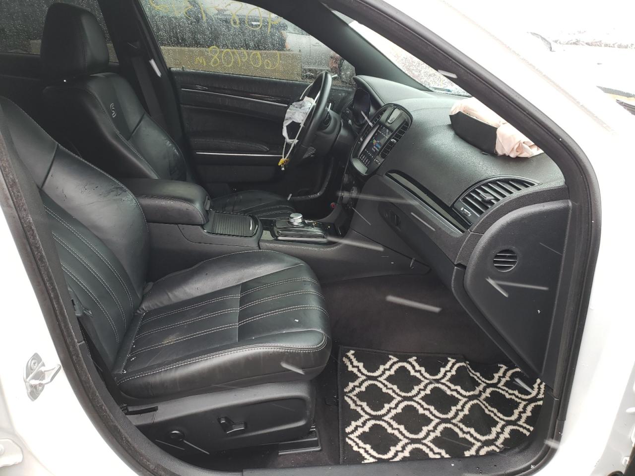 Photo 5 from auction – 2017 CHRYSLER 300 S with VIN 2C3CCAGGXHH616748