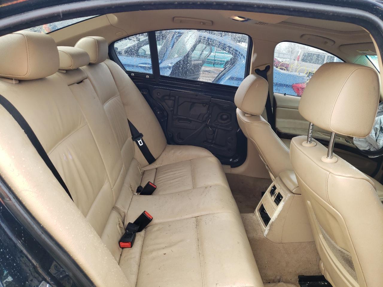 Photo 6 from auction – 2006 BMW 325 XI with VIN WBAVD13586KV04376