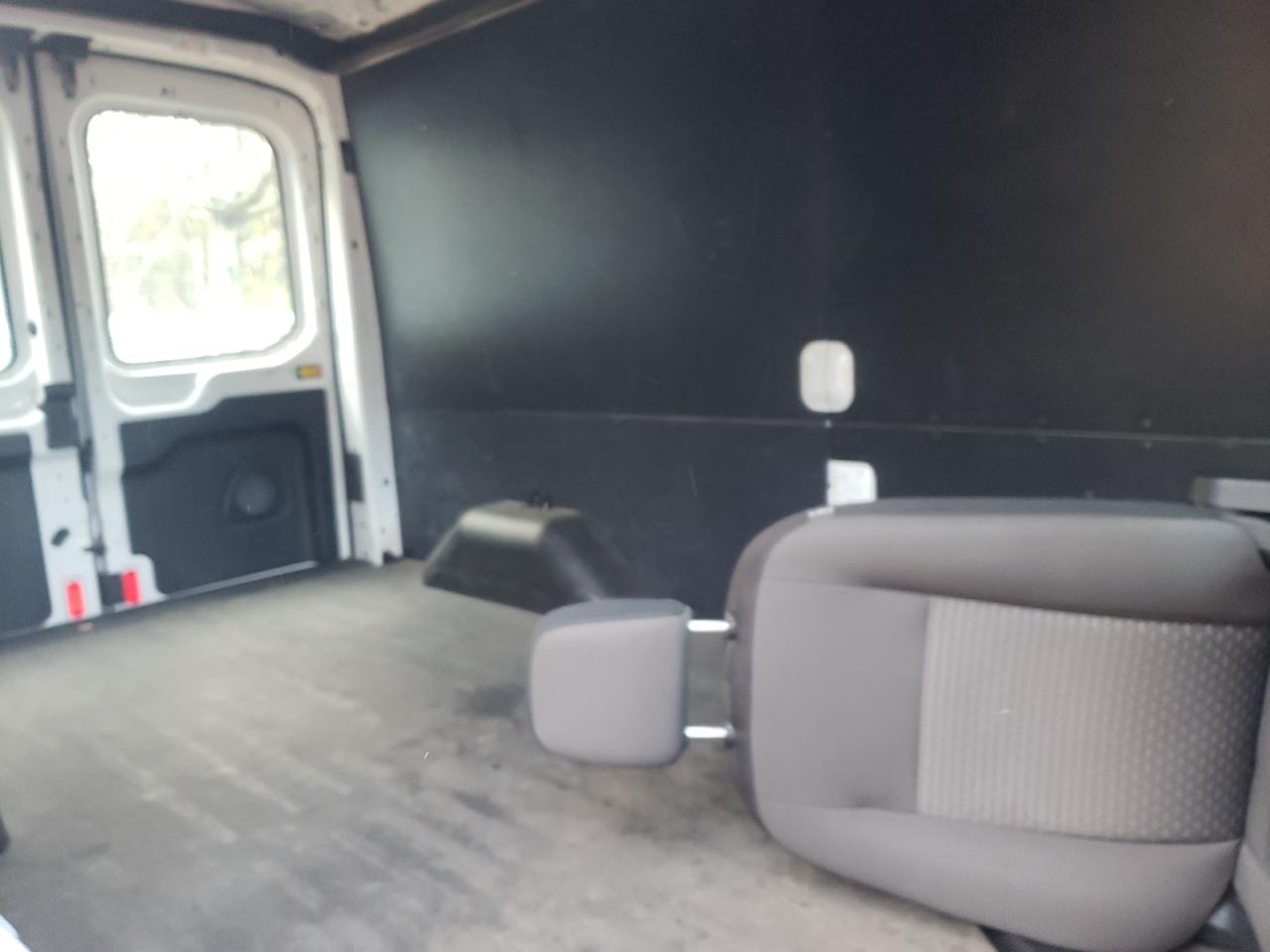 صورة رقم 6 من المزاد - 2020 FORD TRANSIT T- مع VIN 1FTBR2C85LKA40966
