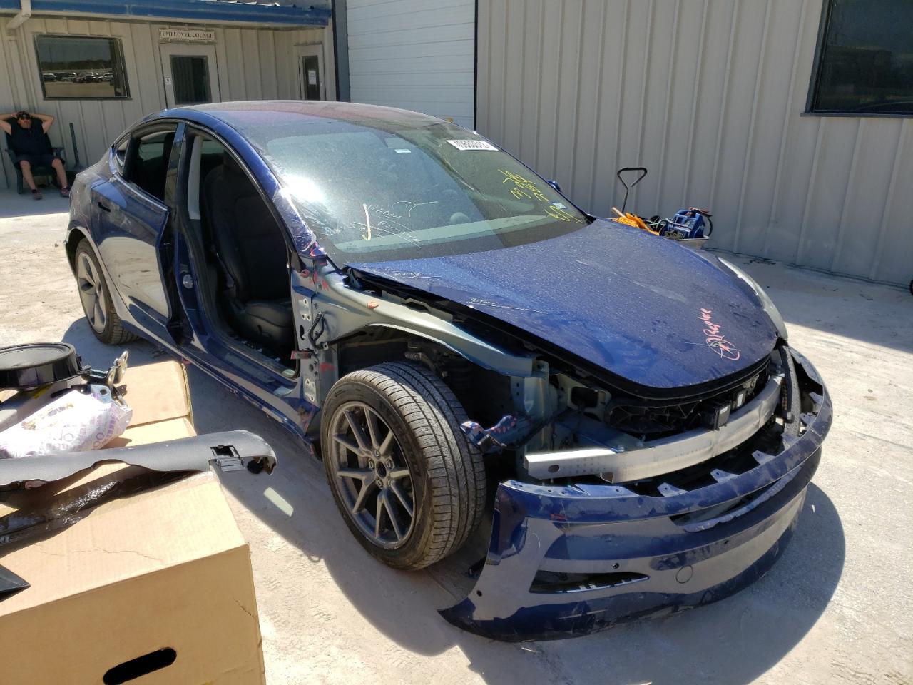 TESLA MODEL 3 2018 with VIN 5YJ3E1EA0JF026087 - Photo from auction