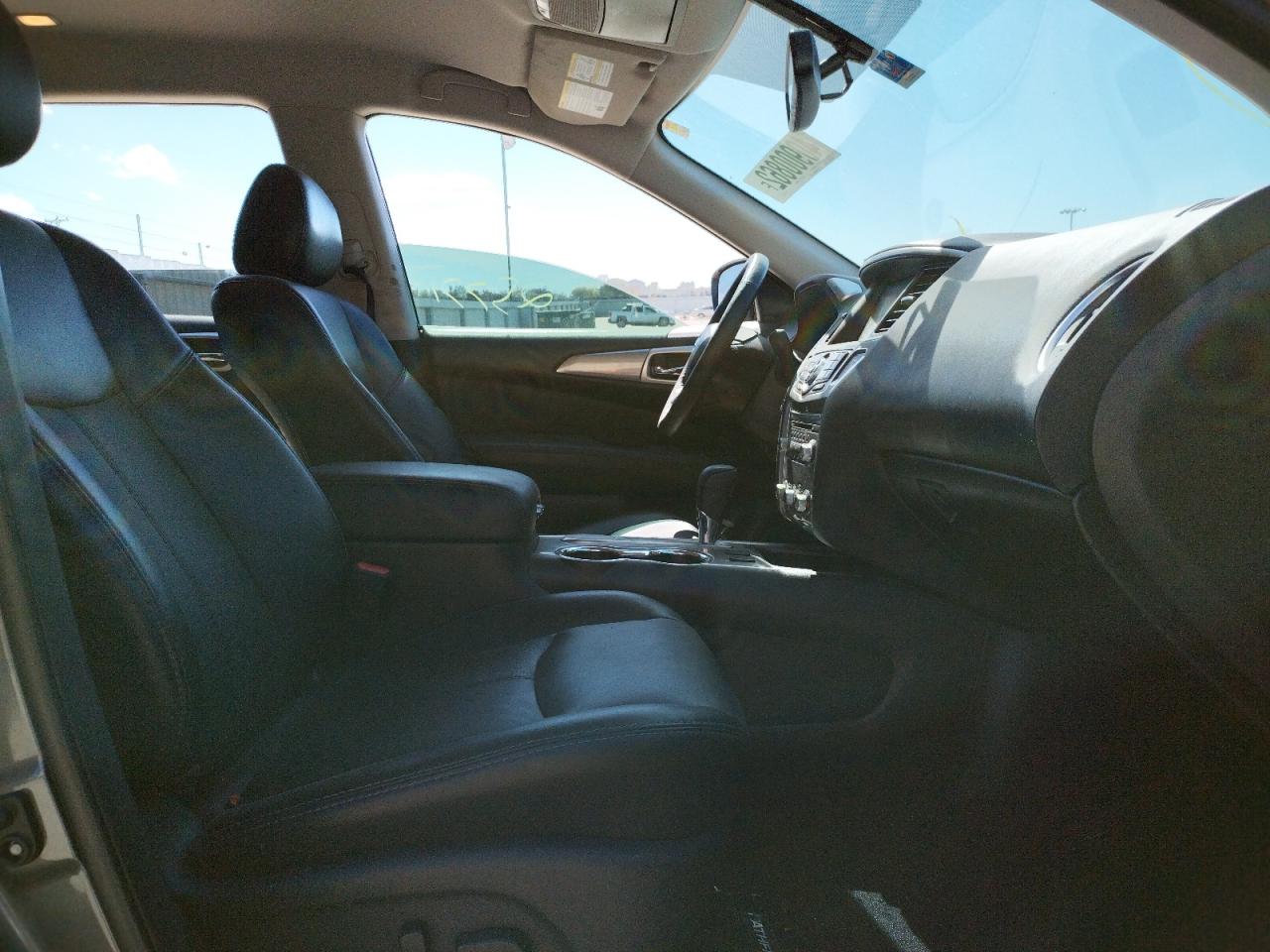 Photo 5 from auction – 2020 NISSAN PATHFINDER with VIN 5N1DR2CN1LC635852