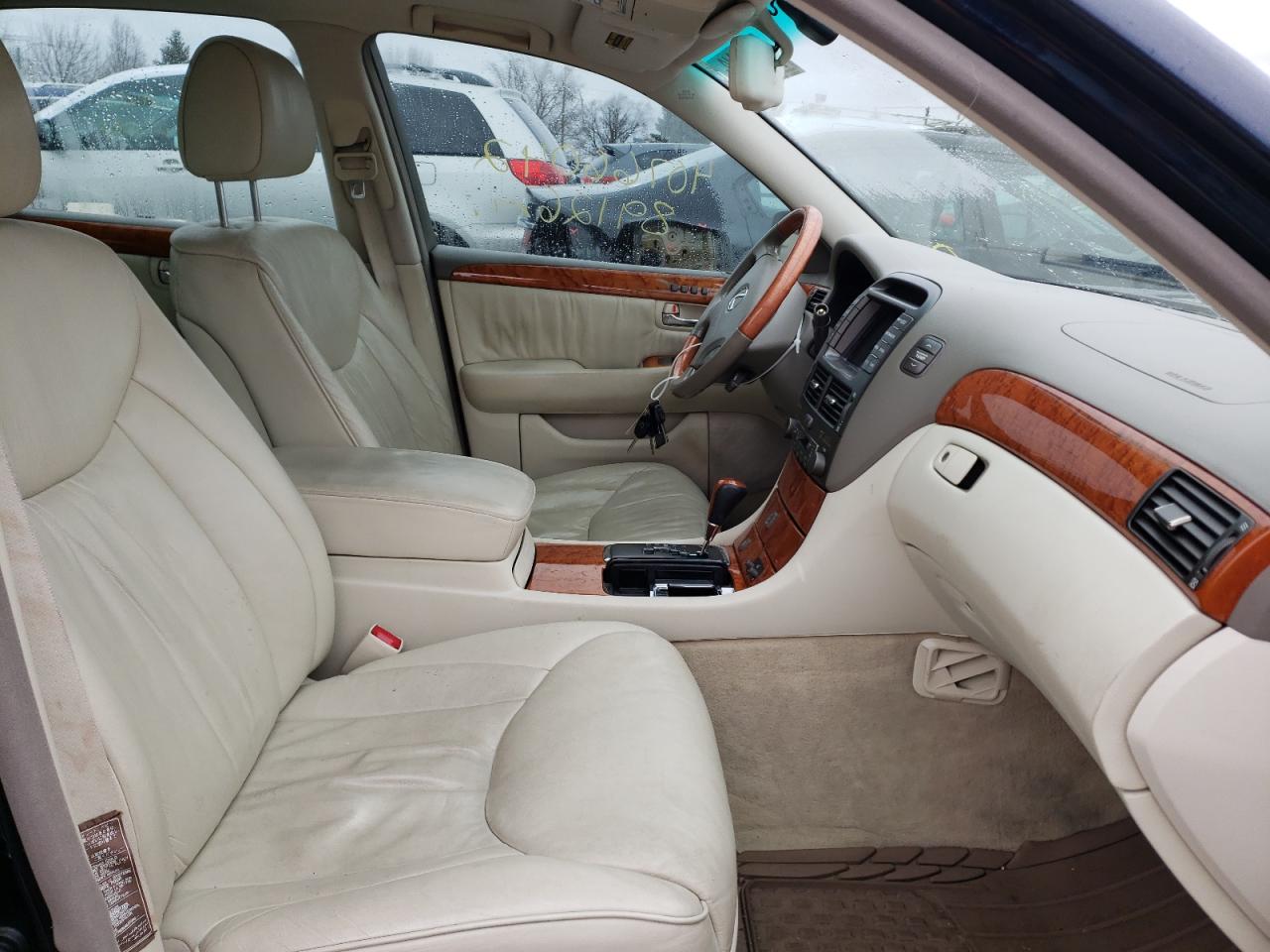 Photo 5 from auction – 2002 LEXUS LS 430 with VIN JTHBN30F220055535