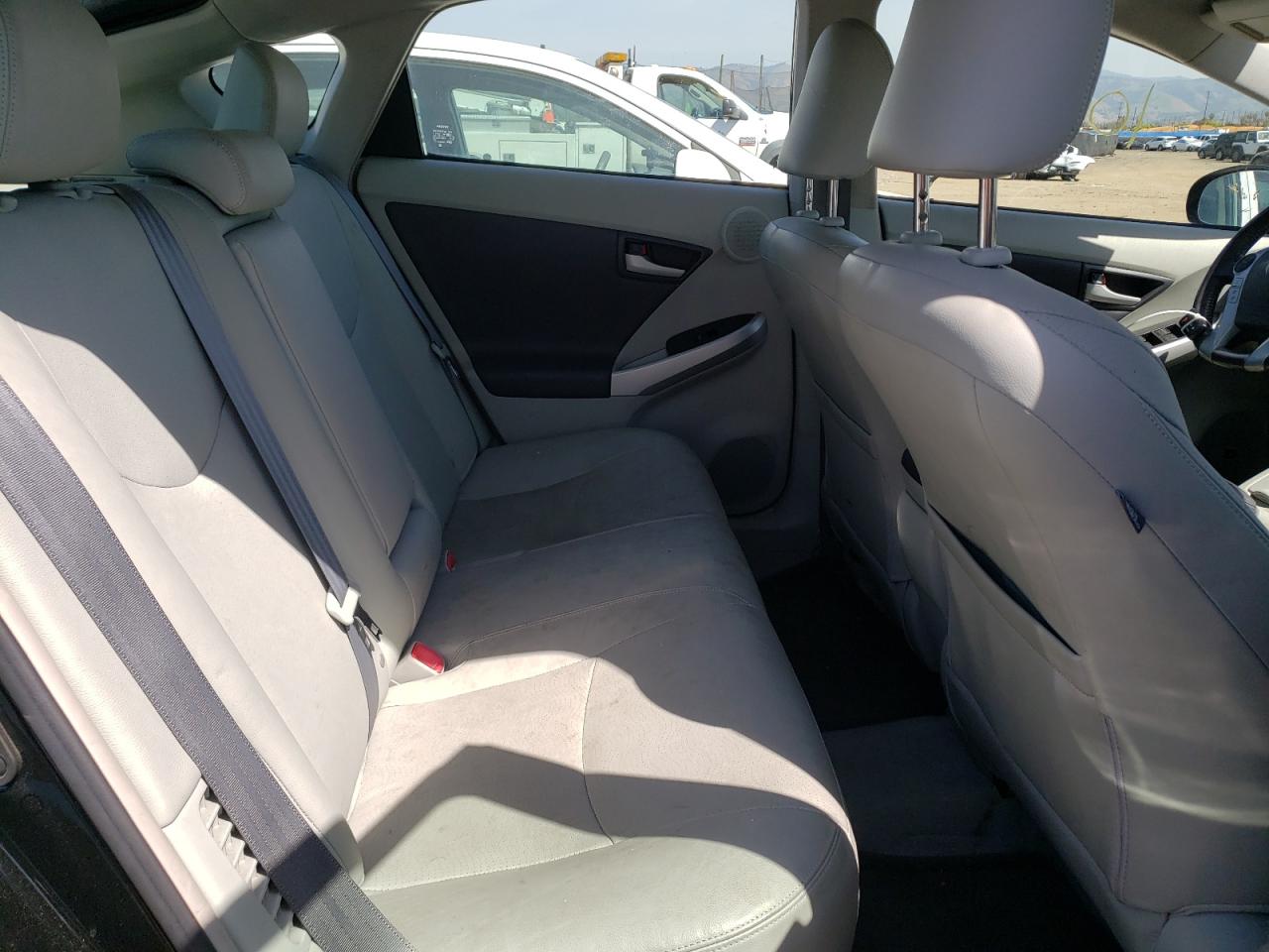 Photo 6 from auction – 2010 TOYOTA PRIUS with VIN JTDKN3DU3A0112477