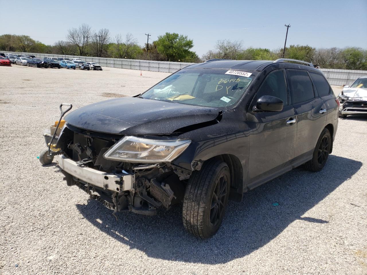 Photo 2 from auction – 2015 NISSAN PATHFINDER with VIN 5N1AR2MNXFC721831
