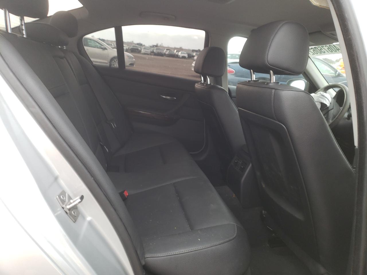 Photo 6 from auction – 2010 BMW 328 I SULE with VIN WBAPH5G53ANM70904
